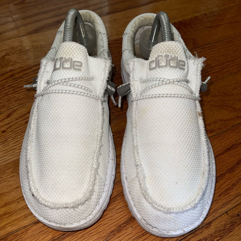 Hey Dude all white size 8 men’s